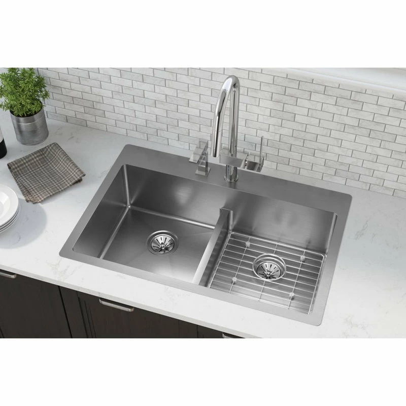 Budget π Elkay ECTSRA33229TBG1 Crosstown Stainless Steel 33" Sink Kit With Aqua Divide 1 Hole π 3 Budget π Elkay ECTSRA33229TBG1 Crosstown Stainless Steel 33" Sink Kit With Aqua Divide 1 Hole π